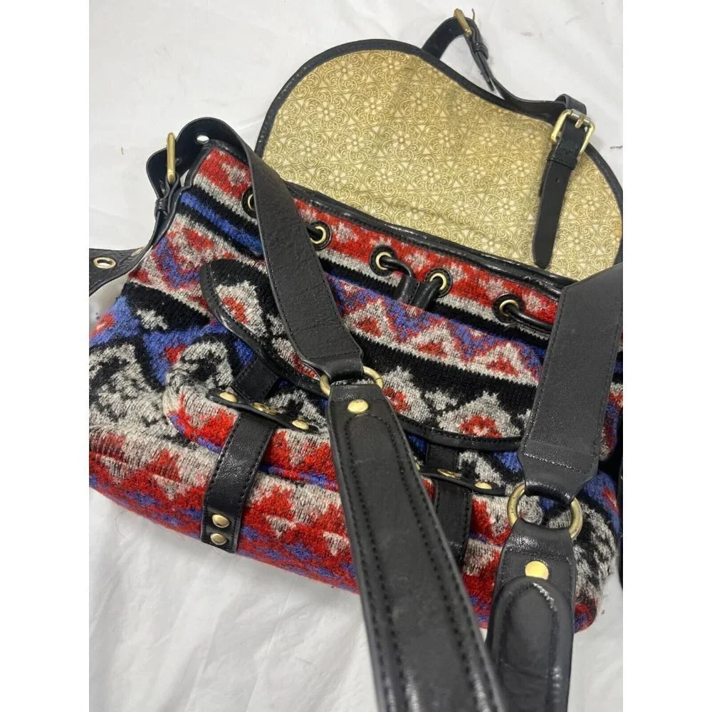 BADGLEY MISCHKA Mark + James purse saddle bag crossbody